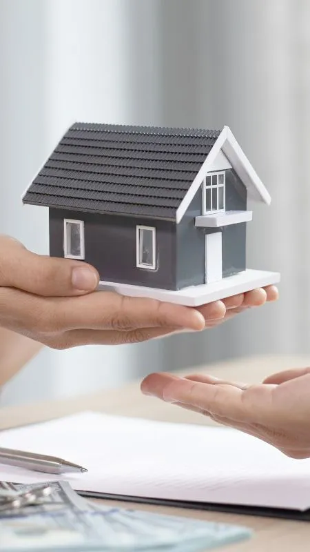 The Art of Staging: How to Sell Your Home Quickly at a High Price.